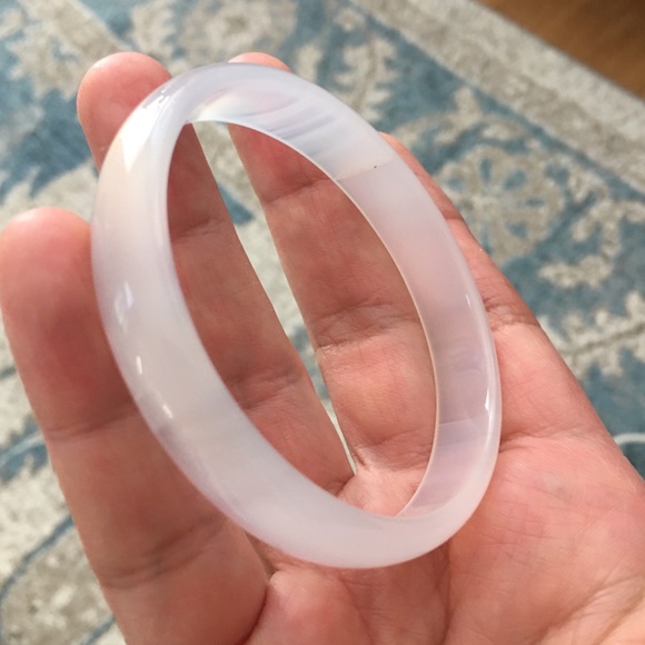 Genuine banded agate bangle - Picture 4 of 5